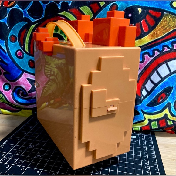 Pet Simulator - Pixel Corgi Collectors Box - Picture 8 of 12